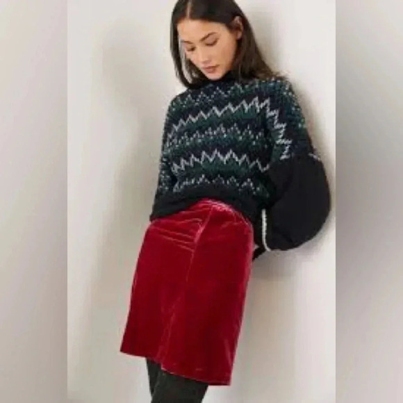 Anthropologie Raspberry Red Montie Velvet Holiday Party Mini Skirt Size 6 Small - Picture 1 of 5